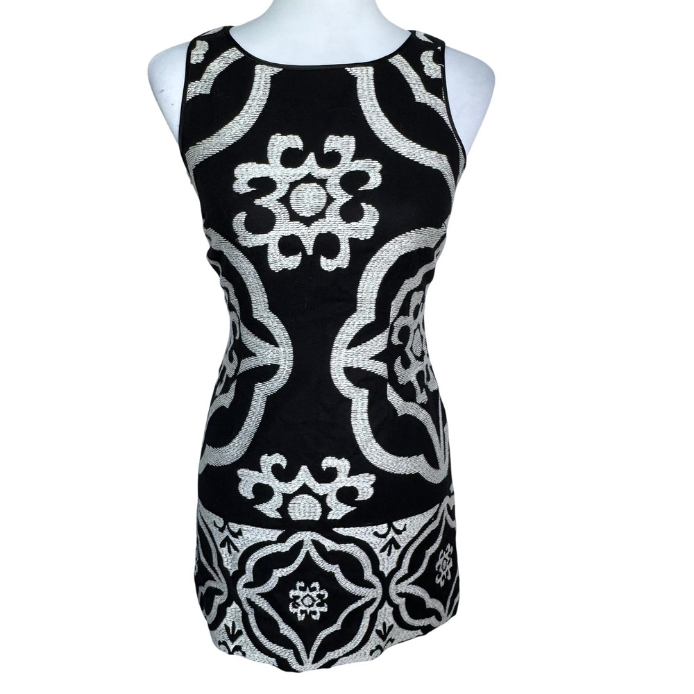 GUESS BY MARCIANO NWT Women's 00 Black White Embroidered Wool Sheath Mini Dress